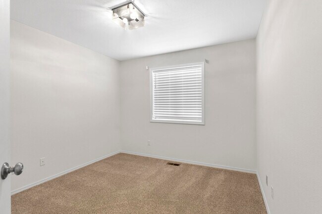 Building Photo - 8290 N Uplands Dr