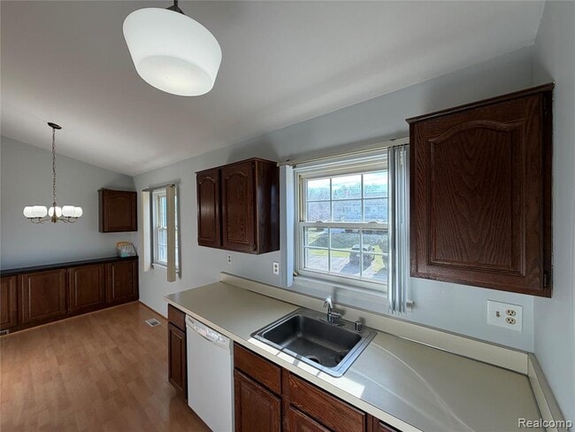 Building Photo - 20923 W Glen Haven Cir