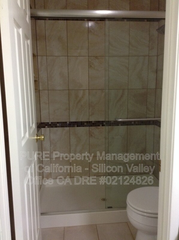 Building Photo - 2220 Almaden Rd