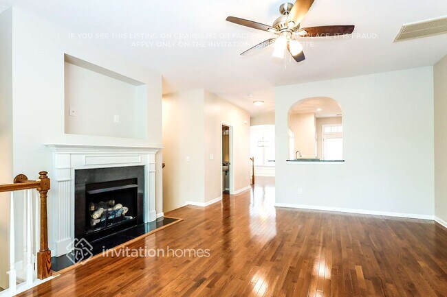 Building Photo - 811 Skybrook Falls Dr