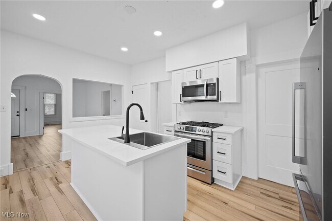 Building Photo - 5017 Tillman Ave