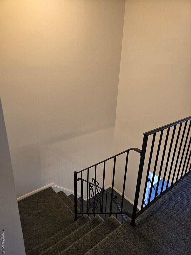 Building Photo - 538 Saracino Dr