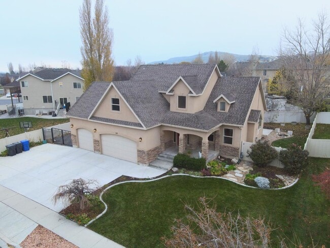 Building Photo - 317 W Farmside Dr