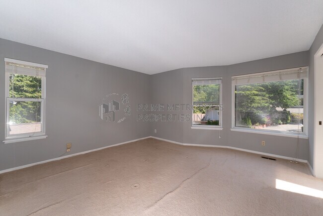 Building Photo - 4813 152nd Pl SE