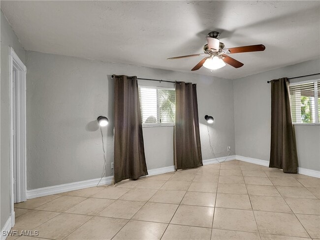 Building Photo - 1536 Alhambra Dr