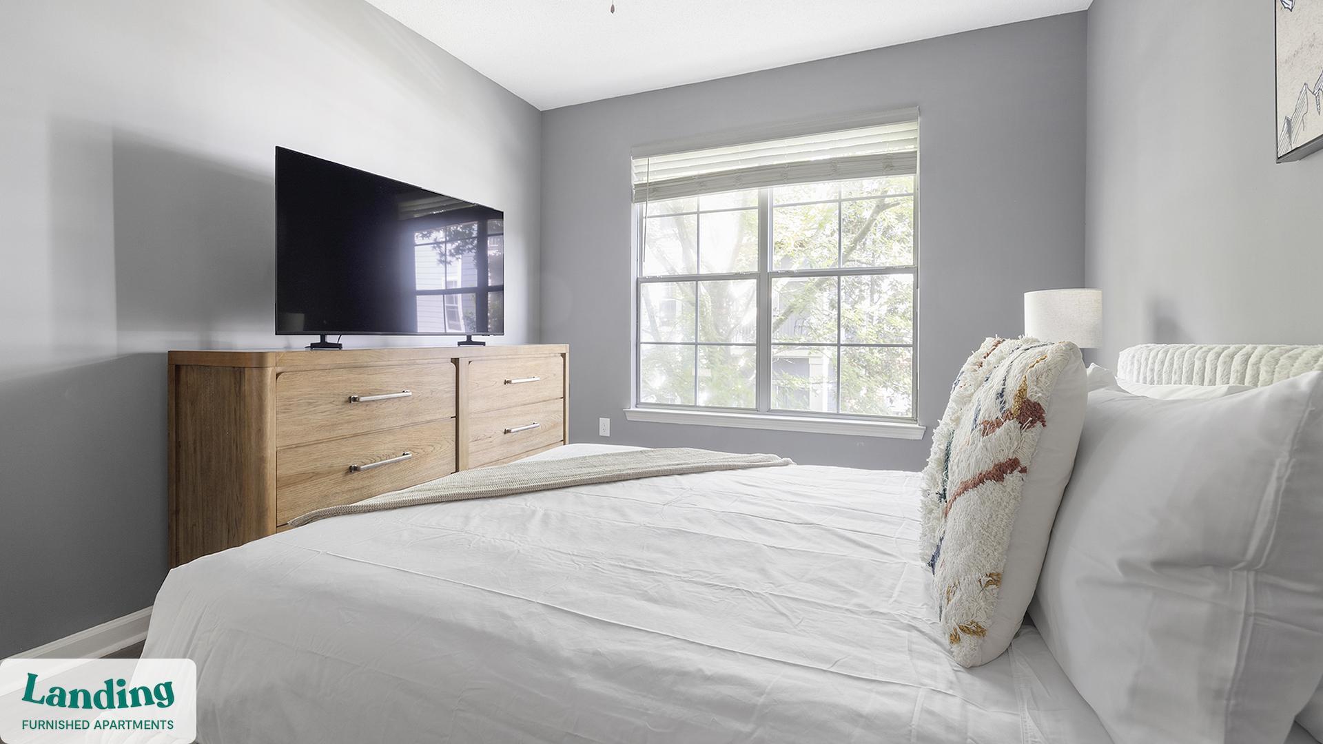 Building Photo - 100 Peyton Pl SW