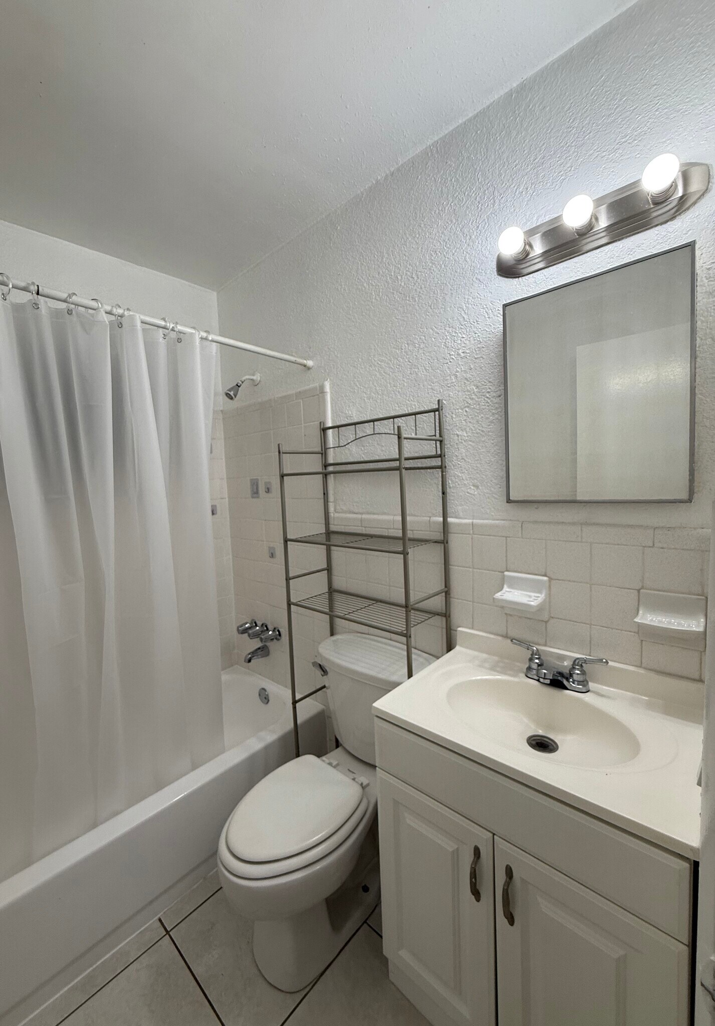 Bathroom - 2515 McKinley St