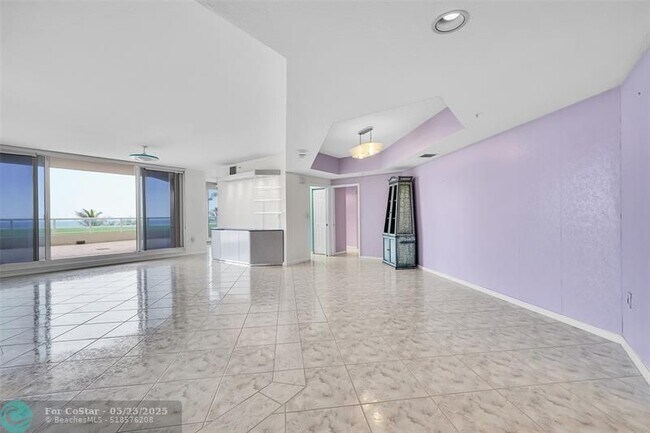 Building Photo - 6001 N Ocean Dr