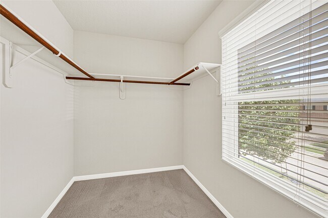 Building Photo - 3219 Zephyr Glen Way