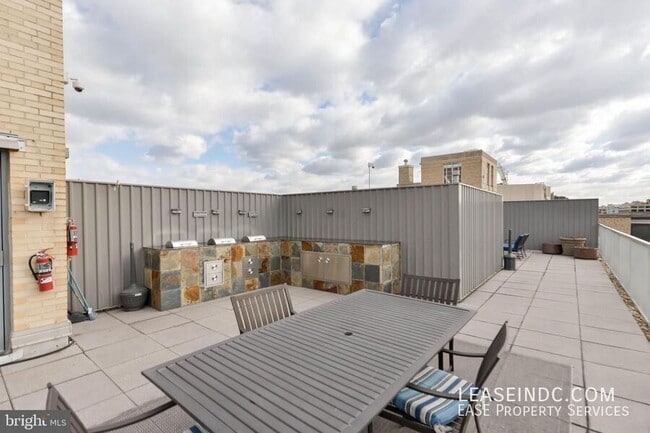 Building Photo - 1711 Massachusetts Ave NW