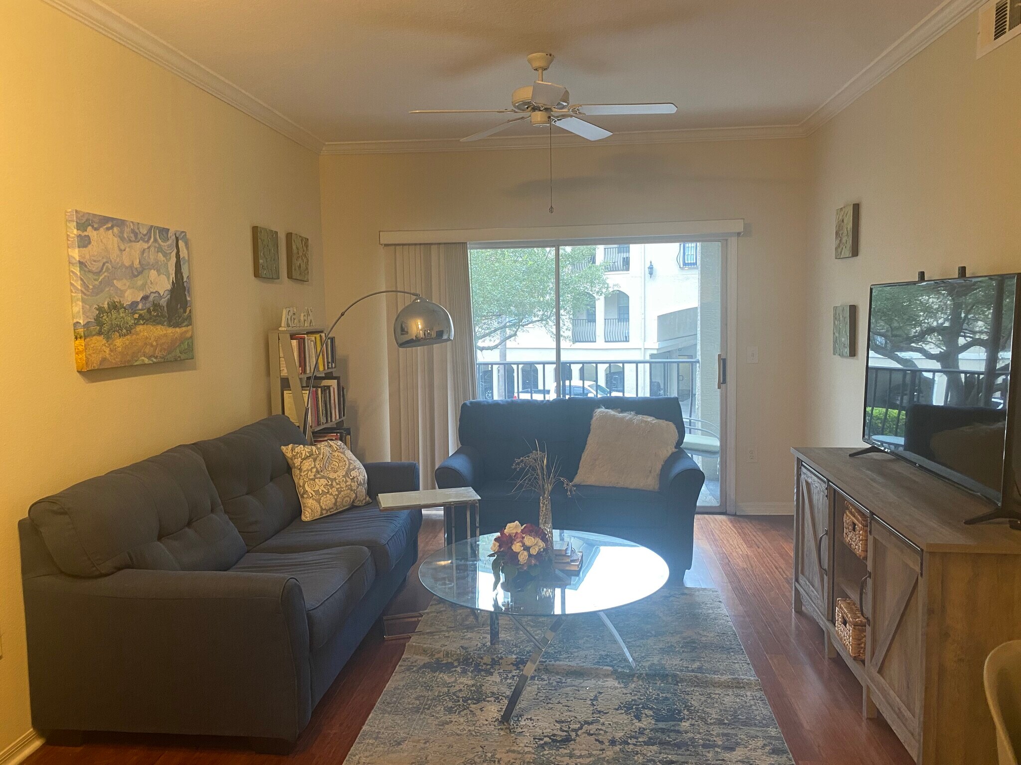 Building Photo - 501 Knights Run Ave