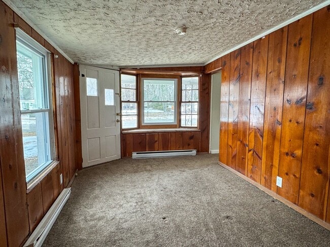 Building Photo - 16207 Lucia Dr