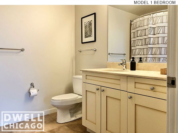 Building Photo - 720 S Clark St