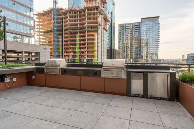 Building Photo - Luxury 1BE/1BA condo at the Pullman Gulch ...