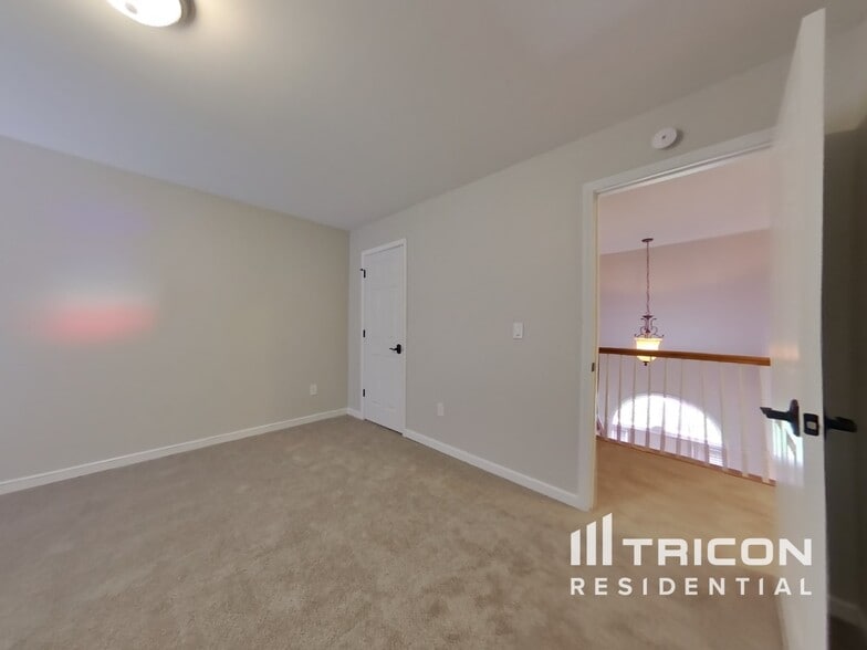 Building Photo - 2332 Corbett Ct