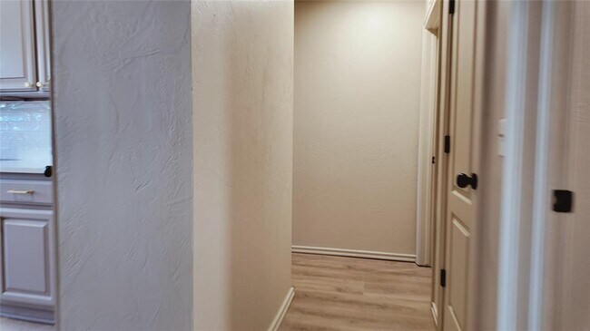 Building Photo - 3209 Grant Rd