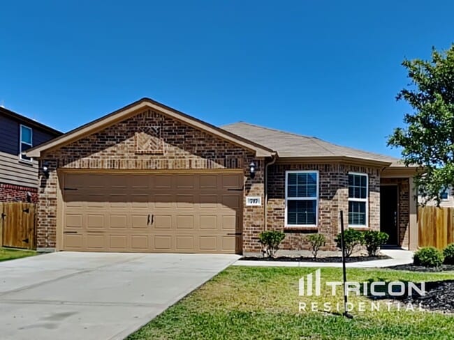 Primary Photo - 717 Totem Trail Dr