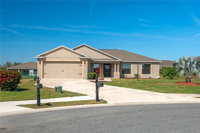 Building Photo - 343 Dinner Lake Way