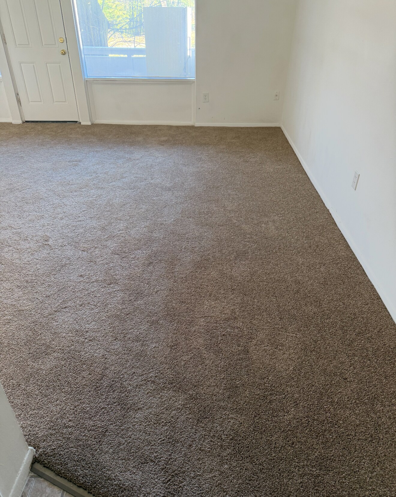 Building Photo - 558 Wilson Bridge Dr