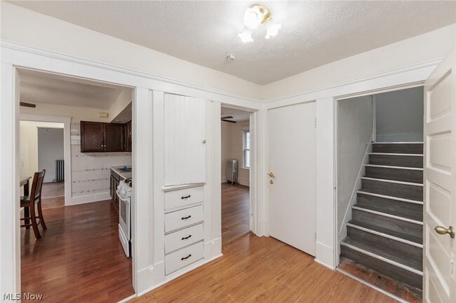 Building Photo - 1794 W 54th St