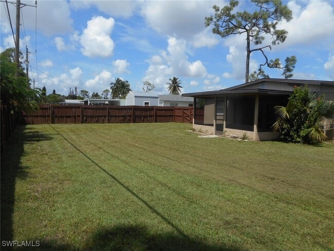 Building Photo - 2254 Chandler Ave
