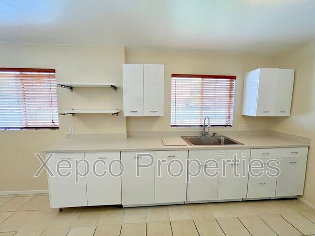 Building Photo - 4019 Cll San Raphael
