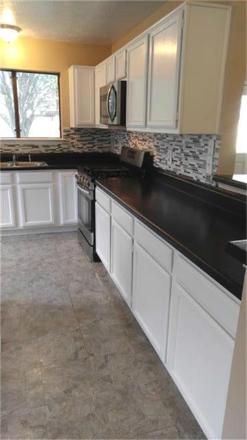 Building Photo - 2704 Orion Dr