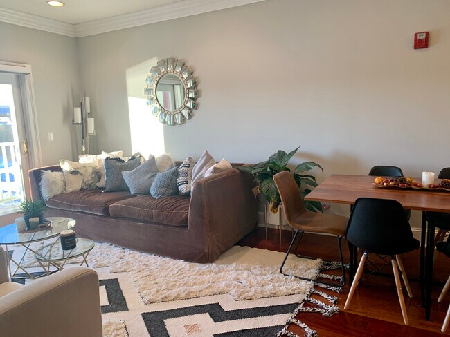 Building Photo - 71 Osborne Ave