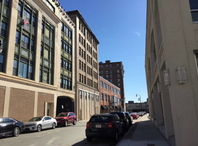 Primary Photo - 17 Federal St