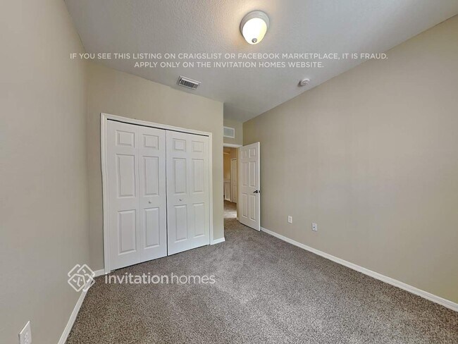 Building Photo - 11885 SW 152nd Pl