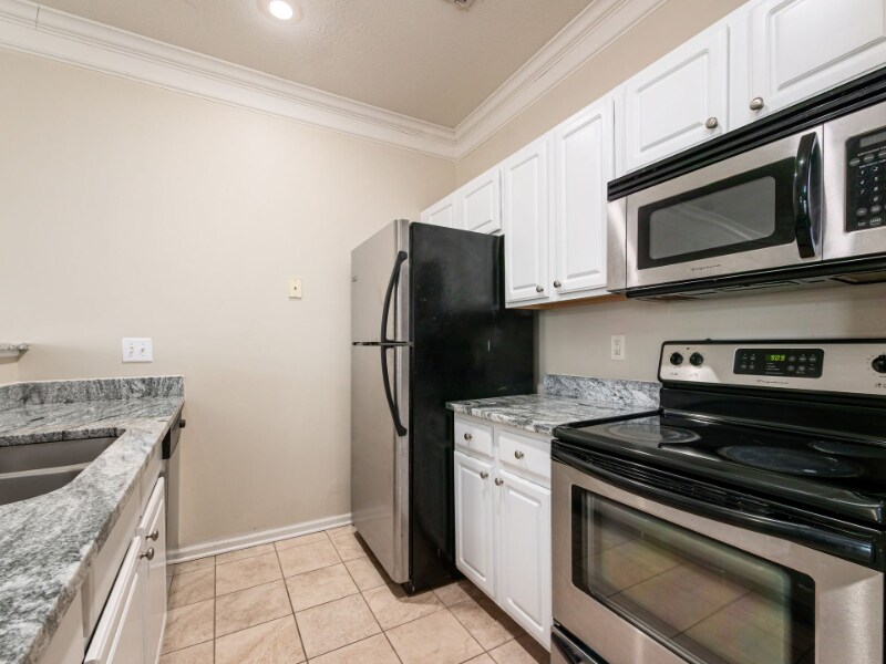 Building Photo - 6117 Craughwell Ln