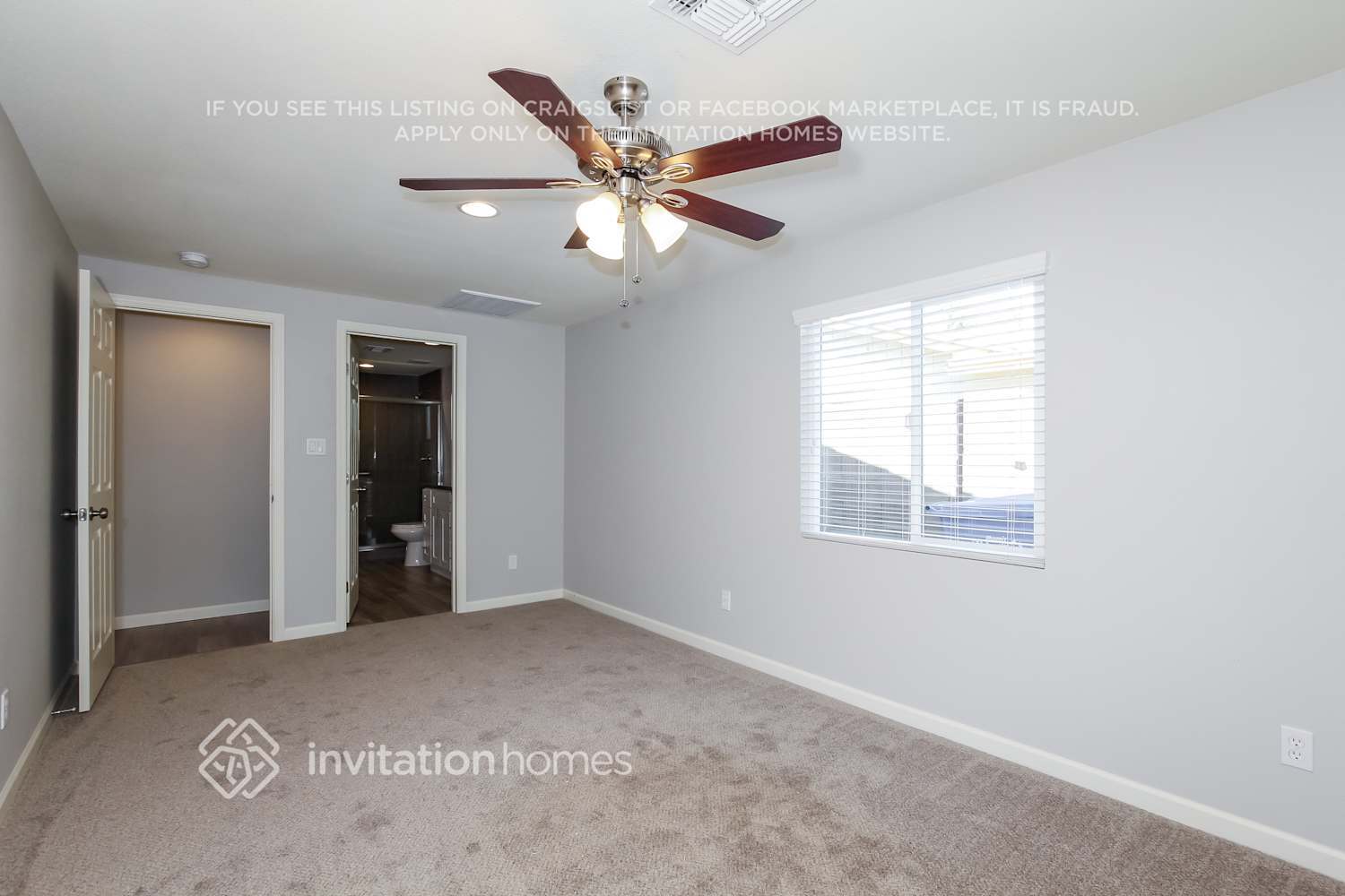 Building Photo - 3922 E Emile Zola Ave