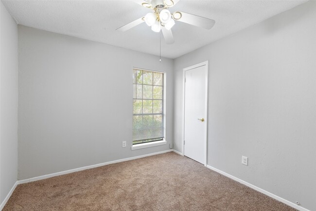 Building Photo - 2942 Heritage Colony Dr