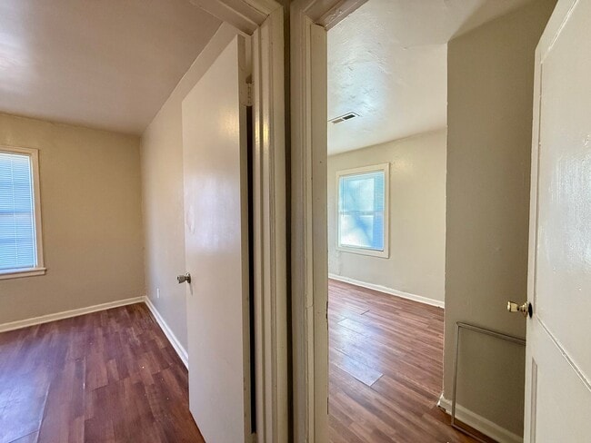 Building Photo - 1443 S Hydraulic Ave