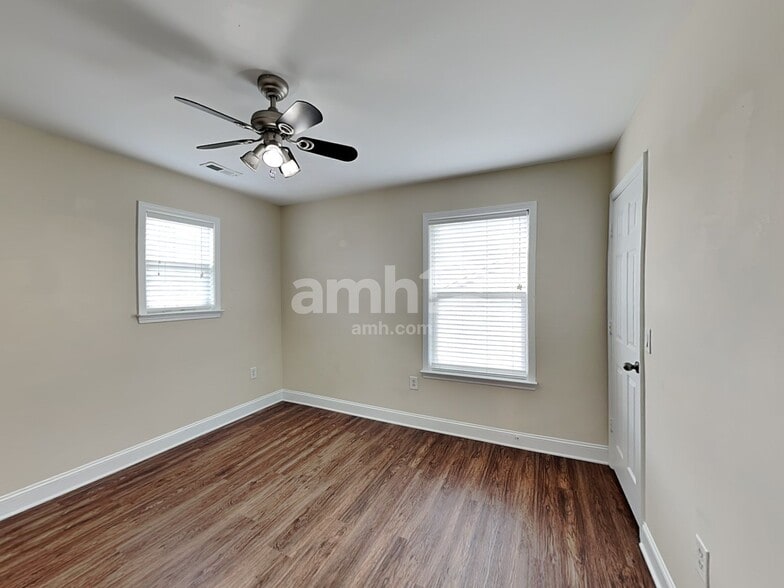 Building Photo - 419 Annaberg Ln