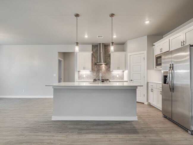 Building Photo - Beautiful New Construction Home in Edmond