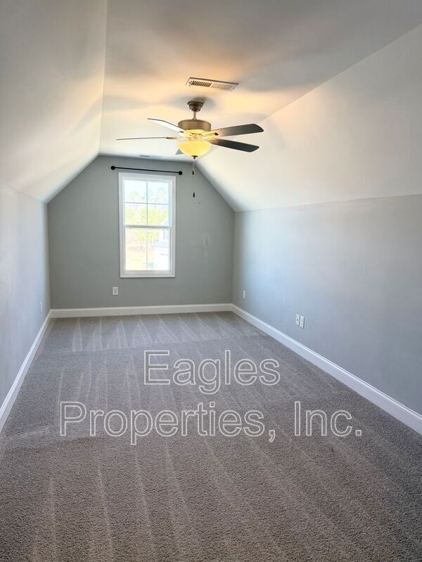 Building Photo - 472 Jackson Pond Dr