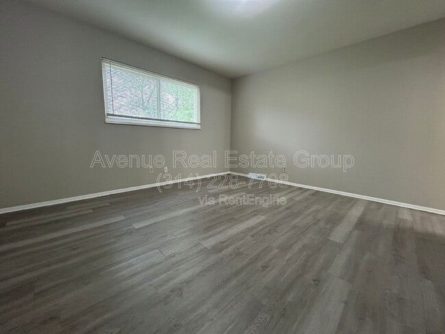 Building Photo - 11 Anistasia Dr