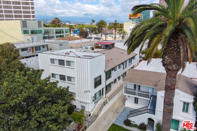Building Photo - 220 S Gale Dr