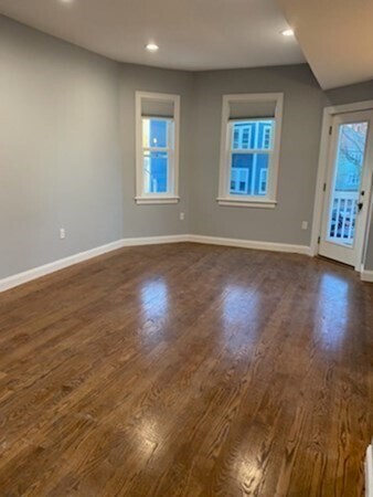 Building Photo - 156 Minot St