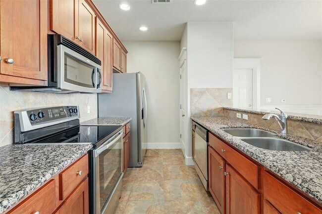 Building Photo - 17720 Maritime Point