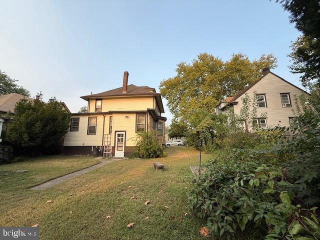 Building Photo - 2443 39th St