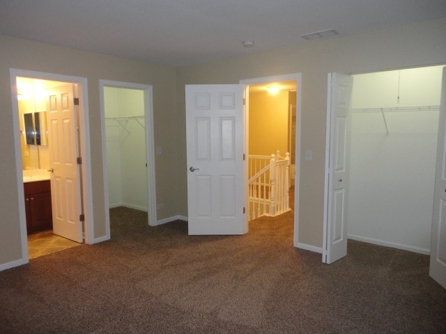 Building Photo - 2062 Middlebury Dr