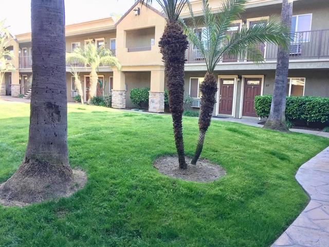 Building Photo - 800 N Mollison Ave