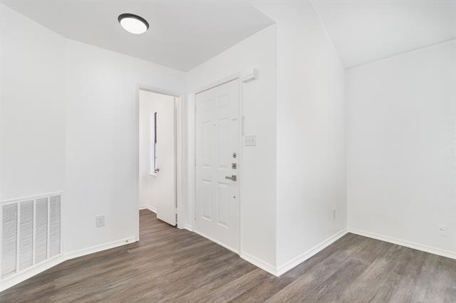 Building Photo - 6767 Dandelion Dr