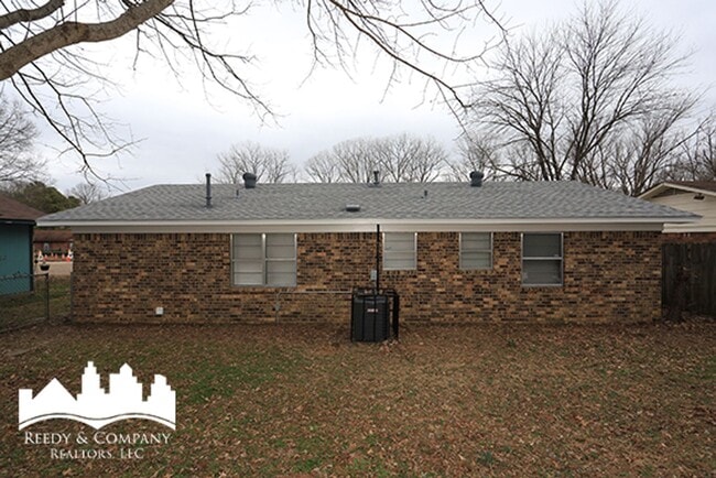 Building Photo - 5387 Cornstalk Cove