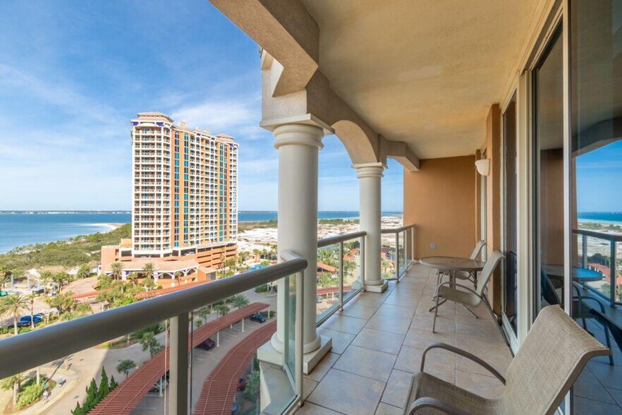 Building Photo - 1 Portofino Dr