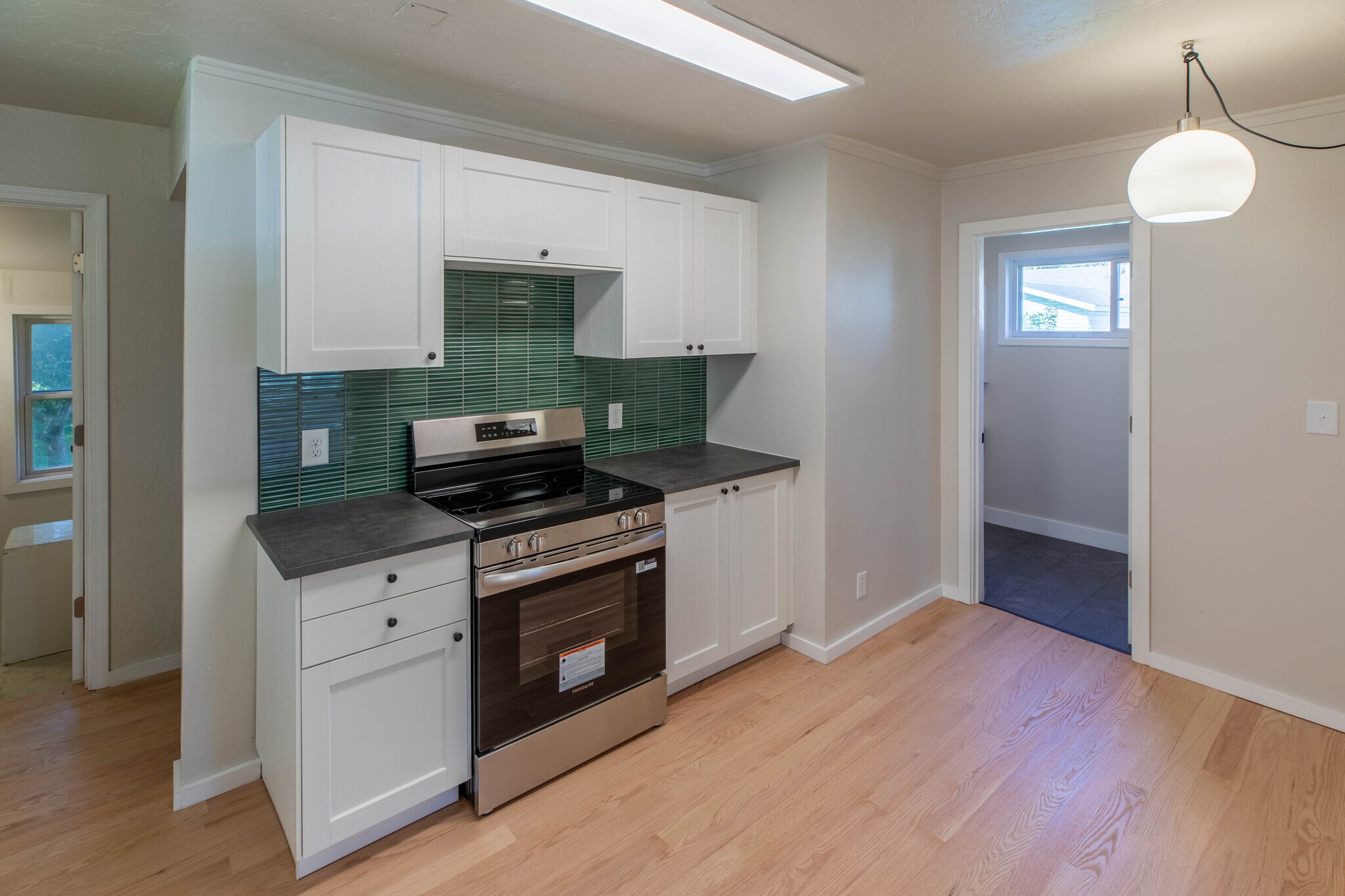 Building Photo - 13 Gilbert St