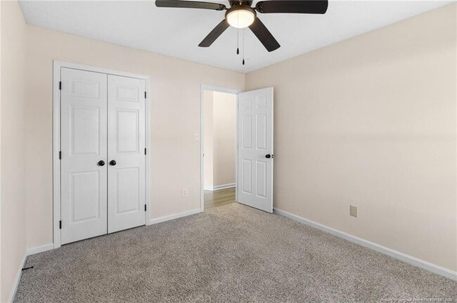 Building Photo - 166 Oakview Dr