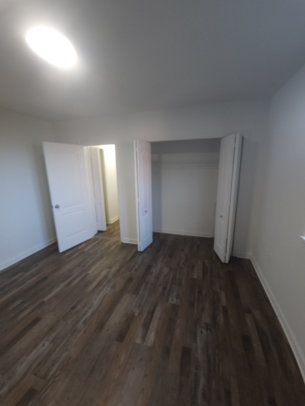 Building Photo - 2707 Cobden St